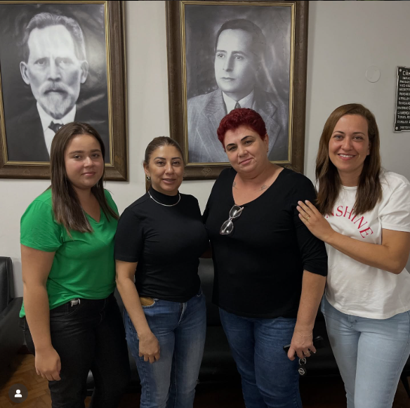 Foto da equipe da ONG Garra